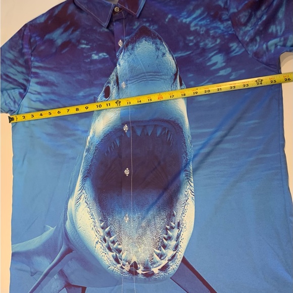 Shark Shirt Button Down Short Sleeve Mens 2X - Picture 6 of 10